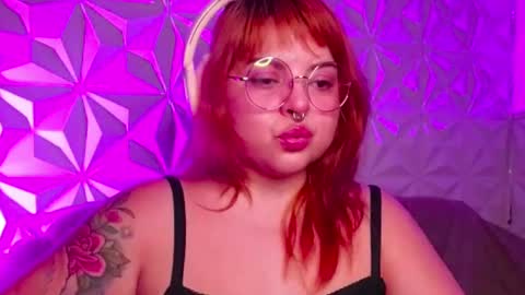 Snapshot of satyn_doll chatting on 09-09-25, 11:04 Gina George online show from 09-09-25, 11:04