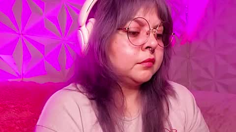 Snapshot of satyn_doll chatting on 10-23-25, 02:33 Gina George online show from 10-23-25, 02:33