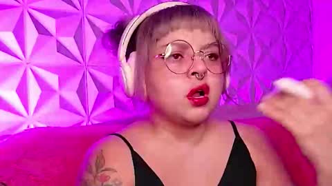 Gina George online show from 11-03-25, 11:48