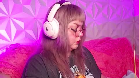 Gina George online show from 11-15-25, 10:15