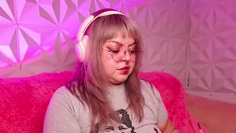 Gina George online show from 12-02-25, 12:38