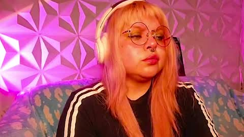 Gina George online show from 04-23-26, 02:24