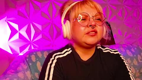 Gina George online show from 04-24-26, 02:14