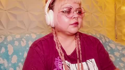 Snapshot of satyn_doll chatting on 05-16-26, 12:40 Gina George online show from 05-16-26, 12:40