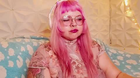 Snapshot of satyn_doll chatting on 05-24-26, 02:49 Gina George online show from 05-24-26, 02:49