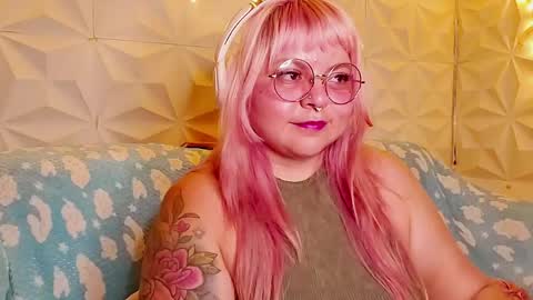Snapshot of satyn_doll chatting on 06-02-26, 12:34 Gina George online show from 06-02-26, 12:34