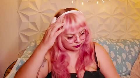 Snapshot of satyn_doll chatting on 06-03-26, 12:57 Gina George online show from 06-03-26, 12:57