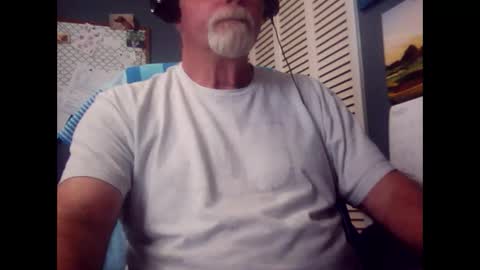 Snapshot of satyr64 chatting on 05-04-26, 04:36 satyr64 online show from 05-04-26, 04:36