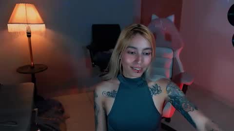 I AM JENN  online show from 12-02-24, 01:58