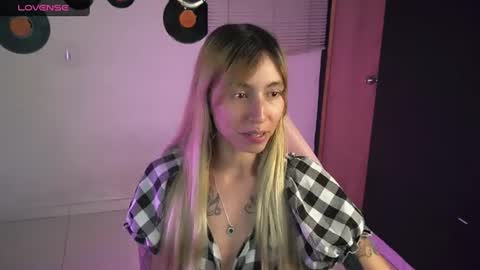 I AM JENN  online show from 06-14-26, 03:52