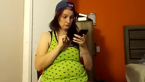 Snapshot of saucybear666 chatting on 02-23-25, 10:31 SnowBunny online show from 02-23-25, 10:31