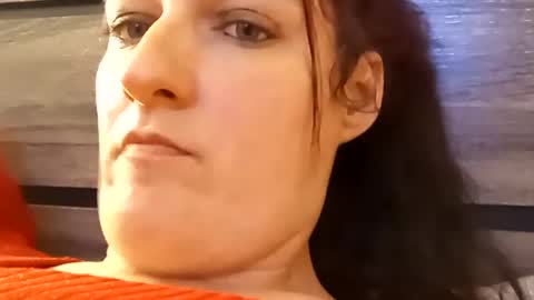 Snapshot of saucybear666 chatting on 02-25-25, 06:03 SnowBunny online show from 02-25-25, 06:03