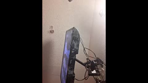 Snapshot of saucybear666 chatting on 10-16-25, 02:56 SnowBunny online show from 10-16-25, 02:56