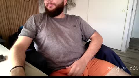 Snapshot of saucybonjo chatting on 12-17-24, 12:00 Ben online show from 12-17-24, 12:00