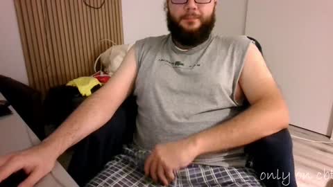 Snapshot of saucybonjo chatting on 12-31-24, 12:54 Ben online show from 12-31-24, 12:54