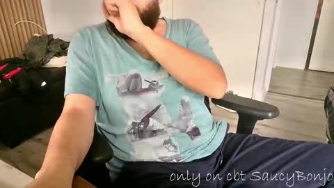 Snapshot of saucybonjo chatting on 03-02-25, 04:21 Ben online show from 03-02-25, 04:21