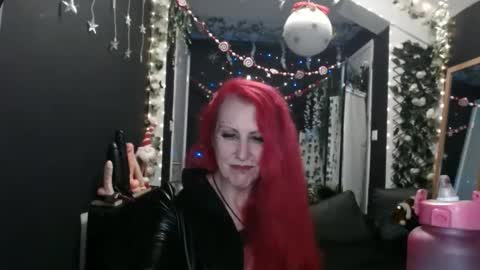 SaucySky online show from 12-29-24, 12:09