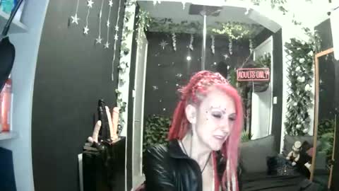 SaucySky online show from 04-24-26, 07:27