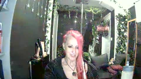 Snapshot of saucysky chatting on 06-14-26, 02:24 SaucySky online show from 06-14-26, 02:24
