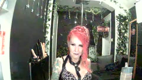 Snapshot of saucysky chatting on 06-23-26, 06:50 SaucySky online show from 06-23-26, 06:50