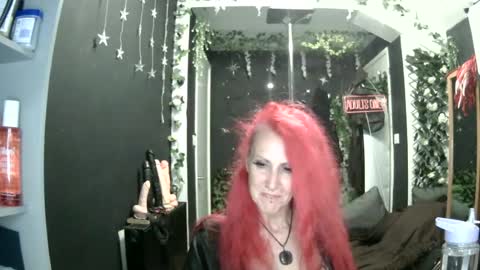 Snapshot of saucysky chatting on 07-20-26, 09:17 SaucySky online show from 07-20-26, 09:17