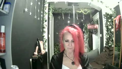 Snapshot of saucysky chatting on 07-23-26, 10:08 SaucySky online show from 07-23-26, 10:08