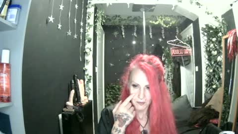Snapshot of saucysky chatting on 07-25-26, 09:12 SaucySky online show from 07-25-26, 09:12