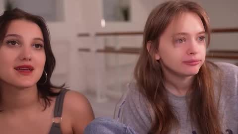 Snapshot of sav_anna chatting on 10-24-25, 02:46 LUNA and ANNA    online show from 10-24-25, 02:46