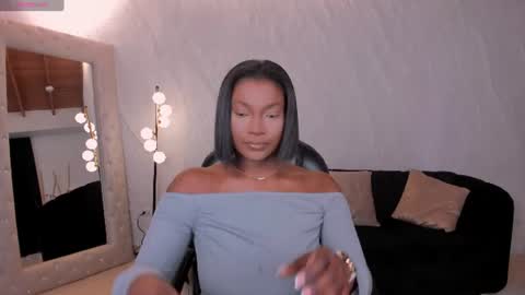 S a v a n n a h  online show from 07-19-26, 12:09