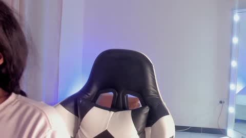 Snapshot of savannahwildee chatting on 02-14-25, 11:31 Savannahwildee online show from 02-14-25, 11:31