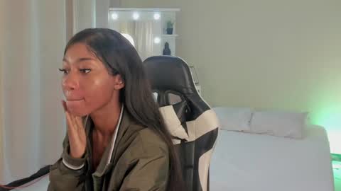 Snapshot of savannahwildee chatting on 03-01-25, 11:28 Savannahwildee online show from 03-01-25, 11:28