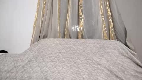 Aiko online show from 10-30-25, 01:56