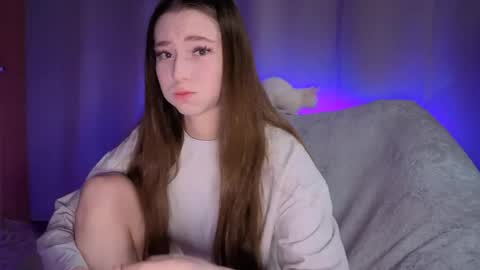 Snapshot of savannasotos chatting on 05-14-26, 09:32 Sophie online show from 05-14-26, 09:32