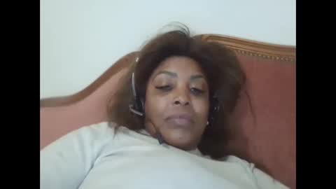 Snapshot of savonsex chatting on 02-24-25, 08:25 savonsex online show from 02-24-25, 08:25