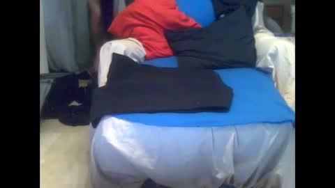 Snapshot of savrow06 chatting on 10-26-25, 08:09 savrow06 online show from 10-26-25, 08:09