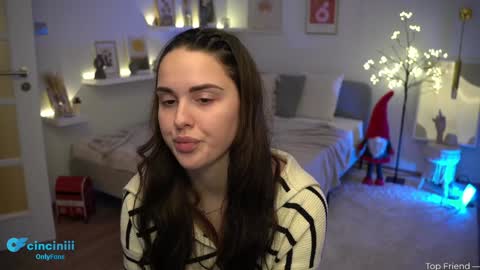 Snapshot of savvage_play chatting on 12-01-24, 07:47 Naomi online show from 12-01-24, 07:47