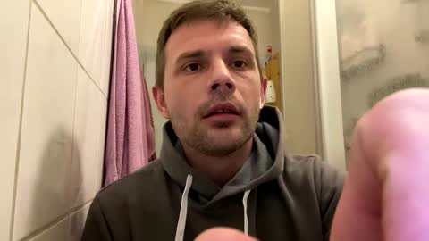 Snapshot of sawa08051989 chatting on 03-10-25, 09:51 chamomile online show from 03-10-25, 09:51