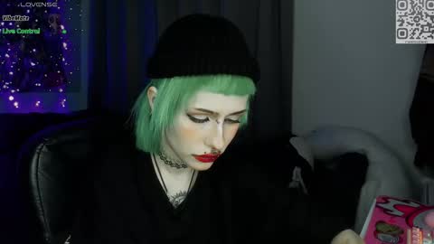 pronoun she. name Mary. age 21. online show from 03-07-26, 02:30