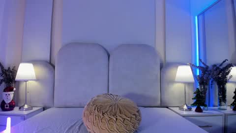 Snapshot of saylilith chatting on 12-26-24, 12:27 Say Lilith Monday to Saturday 700am to 140pm Colombian time online show from 12-26-24, 12:27