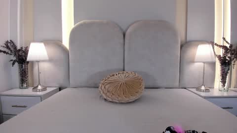 Snapshot of saylilith chatting on 01-11-25, 12:07 Say Lilith Monday to Saturday 700am to 140pm Colombian time online show from 01-11-25, 12:07