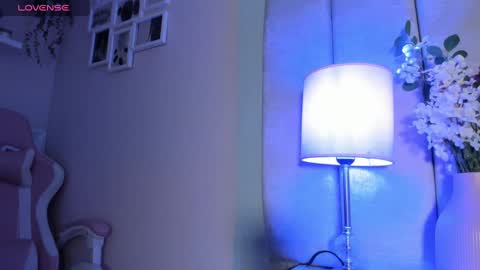 Snapshot of saylilith chatting on 02-05-25, 11:44 Say Lilith Monday to Saturday 700am to 140pm Colombian time online show from 02-05-25, 11:44