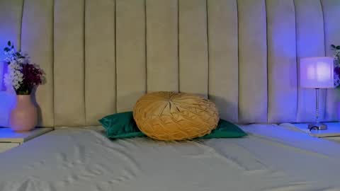 Snapshot of saylilith chatting on 02-06-25, 11:43 Say Lilith Monday to Saturday 700am to 140pm Colombian time online show from 02-06-25, 11:43