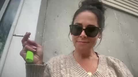 Good Girls Say Please...and Thank You online show from 03-05-26, 11:01