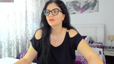 Snapshot of sayyouwantme1 chatting on 01-29-25, 08:08 Mikyyy online show from 01-29-25, 08:08