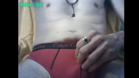 Snapshot of sbiru23 chatting on 05-06-26, 05:29 Ben online show from 05-06-26, 05:29