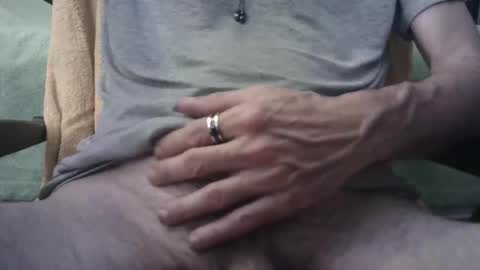 Snapshot of sbiru23 chatting on 05-13-26, 06:49 Ben online show from 05-13-26, 06:49