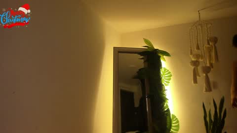 Venus online show from 12-22-24, 06:04