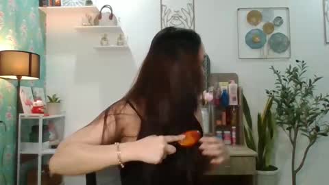 scarlett. online show from 01-11-25, 12:07