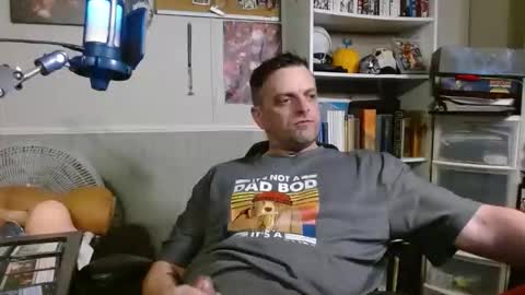 Snapshot of scarecrow2wm chatting on 03-08-26, 02:04 Kent Clark online show from 03-08-26, 02:04