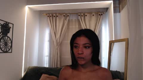 Scaelet Mia online show from 04-21-26, 07:50